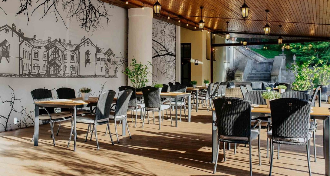 Hotel Bankov Garden Restaurant