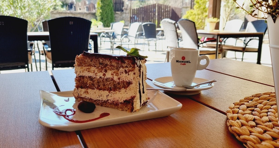 Hotel Bankov Garden Restaurant
